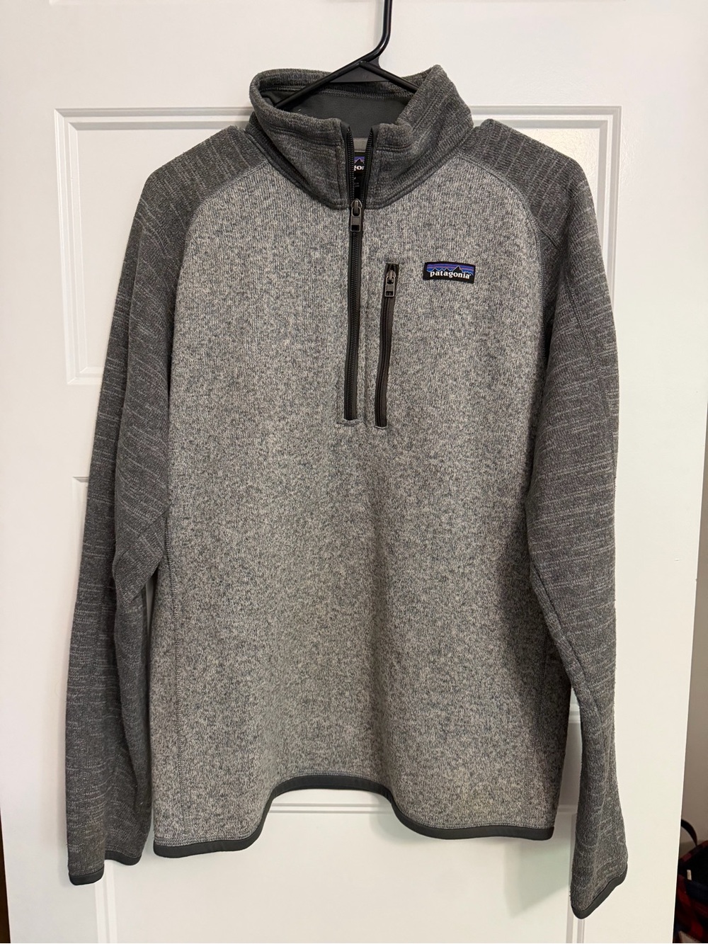 Patagonia Men’s Gray Two-Tone Half-Zip Fleece Pullover